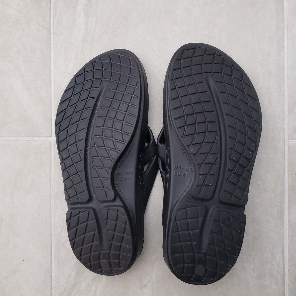 NWOT OOFOS Ooriginal Unisex Recovery Sandals Flip Flops - Picture 2 of 9